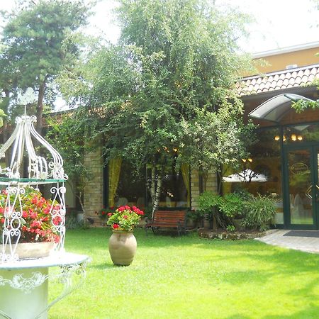 Hotel Il Rustichello Lonato Eksteriør bilde