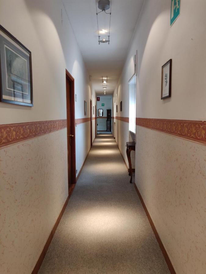 Hotel Il Rustichello Lonato Eksteriør bilde