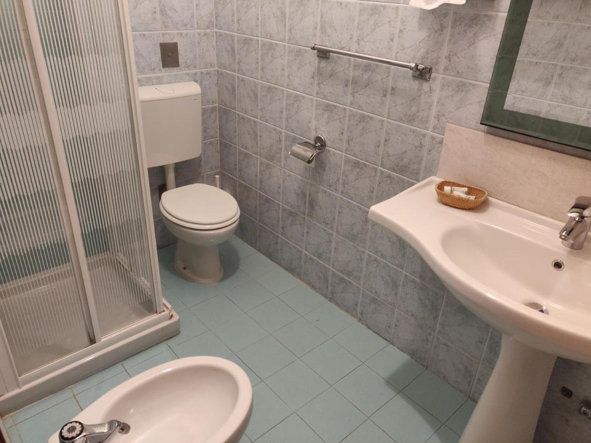 Hotel Il Rustichello Lonato Eksteriør bilde