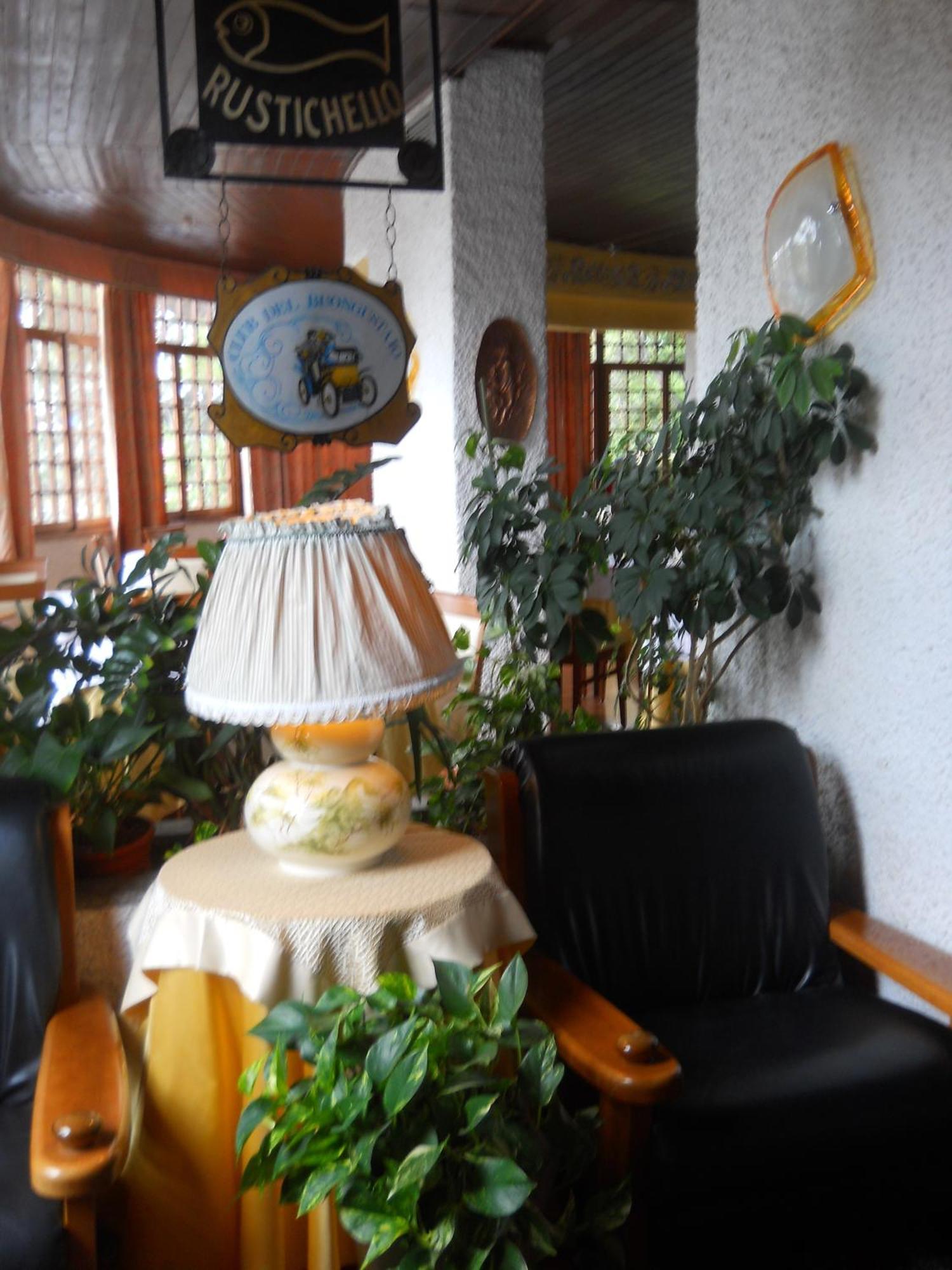 Hotel Il Rustichello Lonato Eksteriør bilde