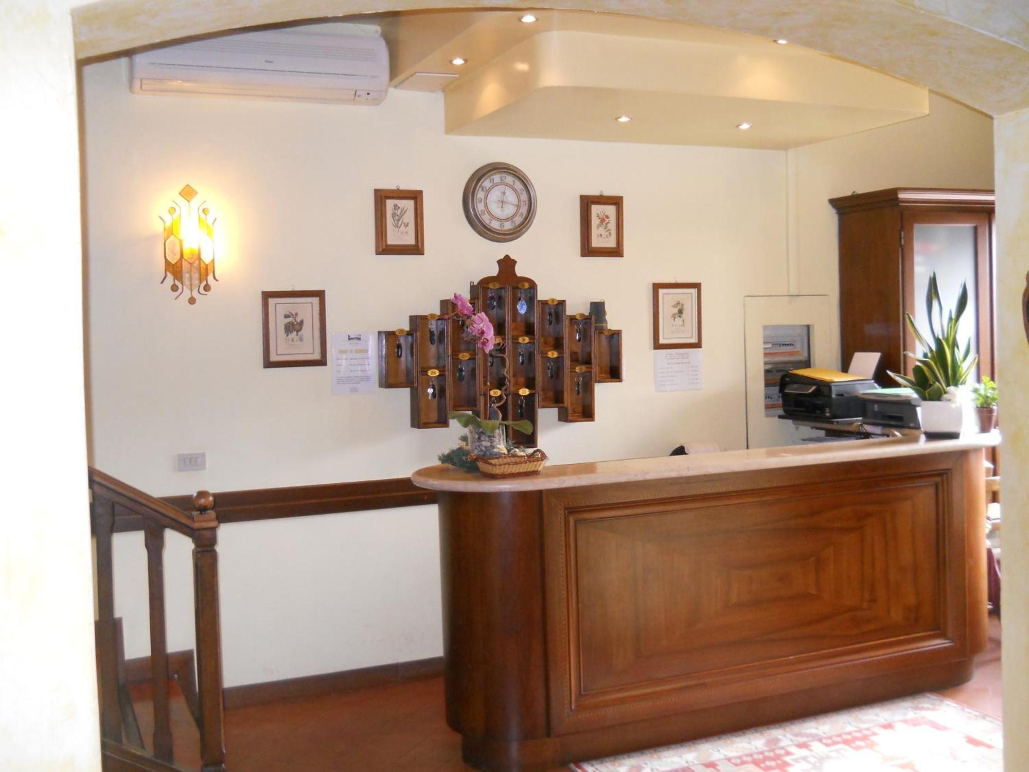 Hotel Il Rustichello Lonato Eksteriør bilde
