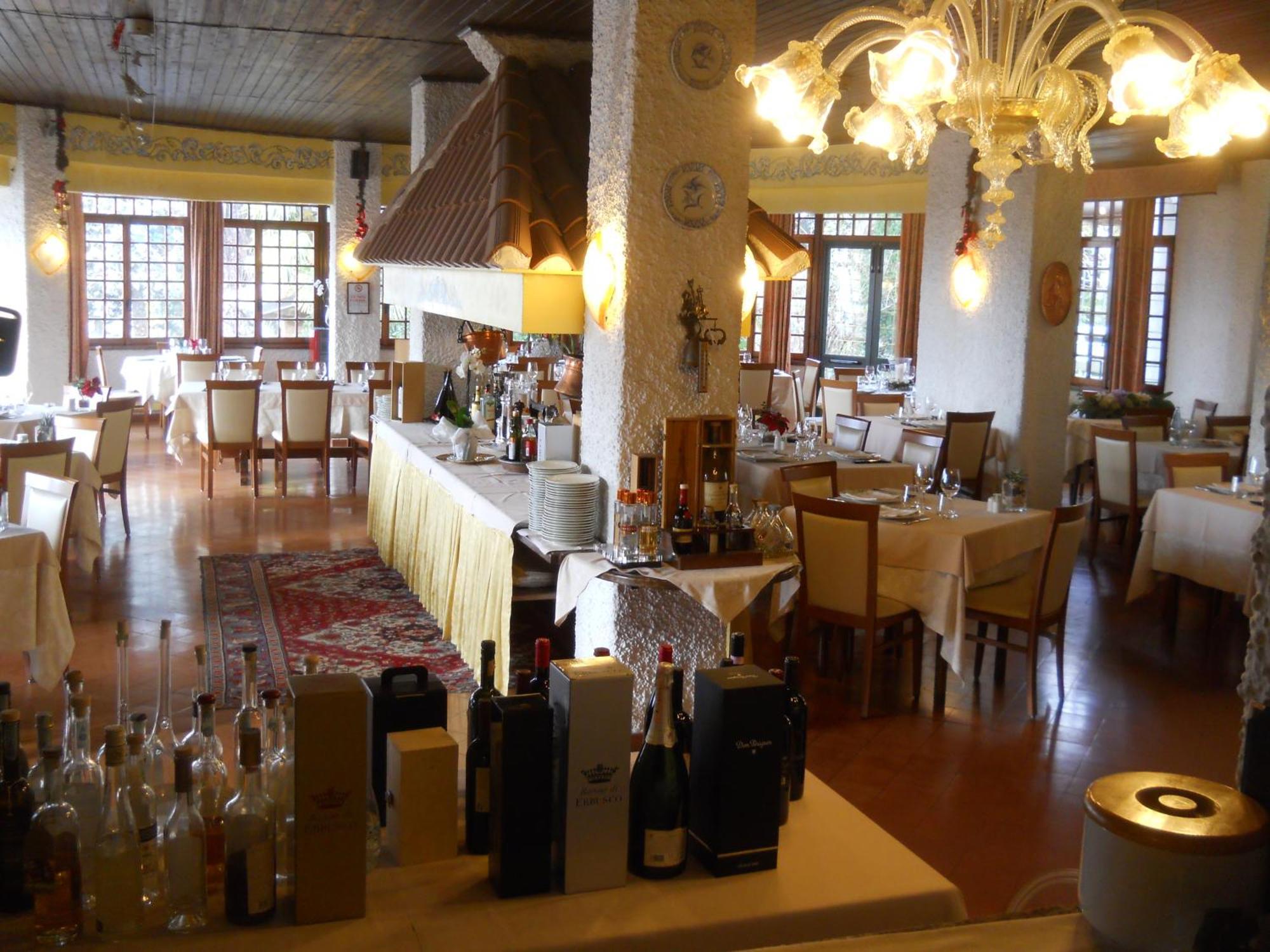 Hotel Il Rustichello Lonato Eksteriør bilde