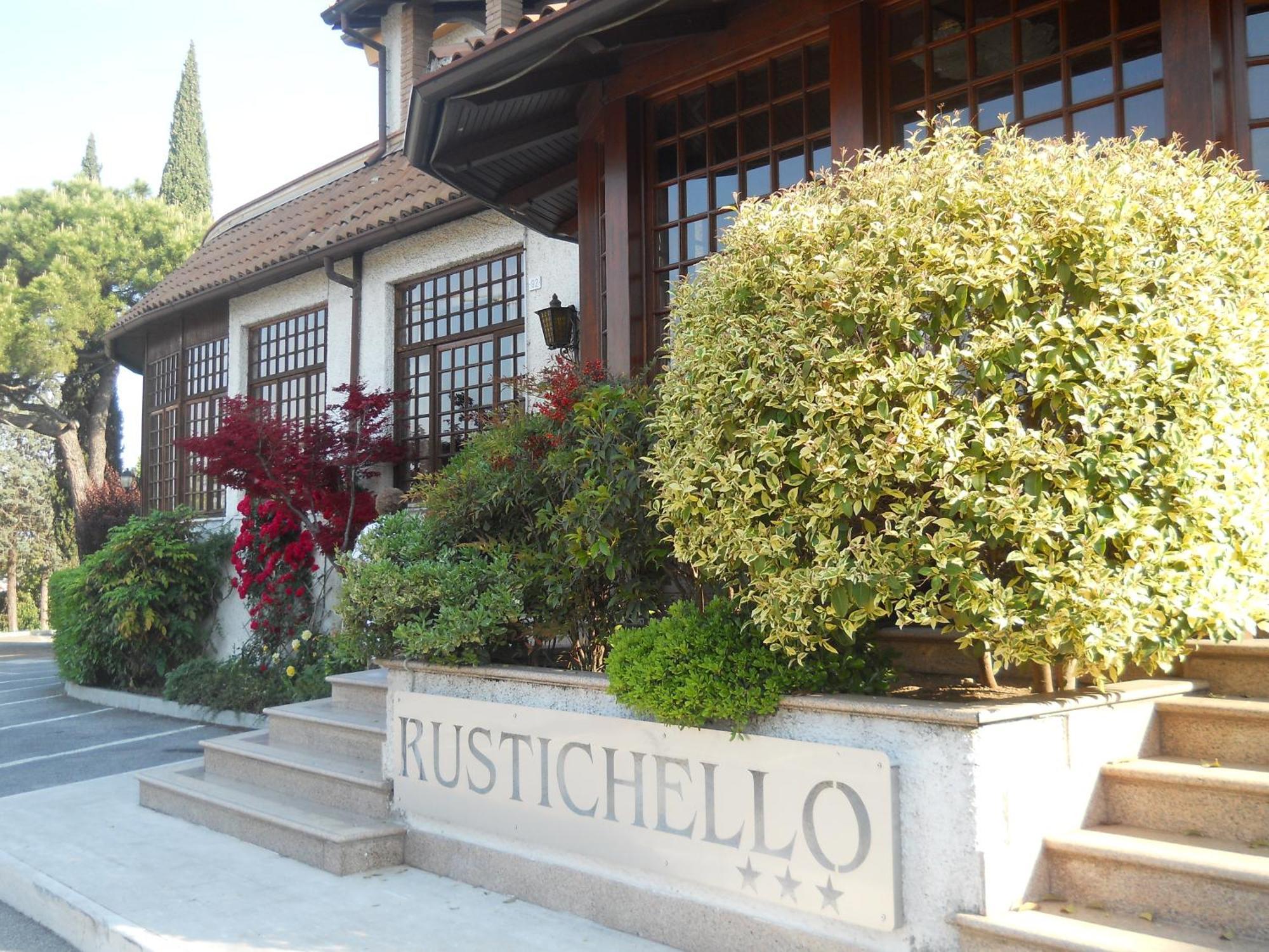 Hotel Il Rustichello Lonato Eksteriør bilde