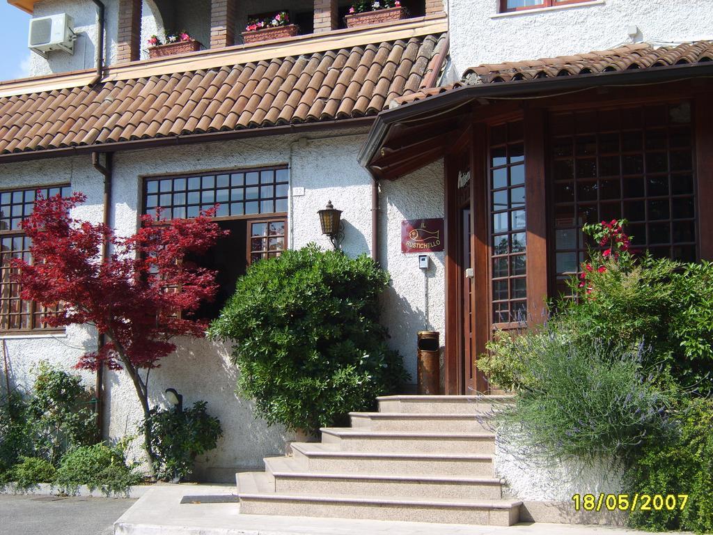Hotel Il Rustichello Lonato Eksteriør bilde